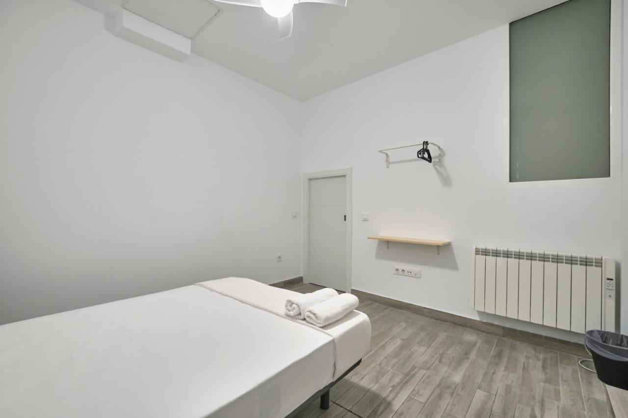 Nunez De Arce Habitaciones マドリード エクステリア 写真