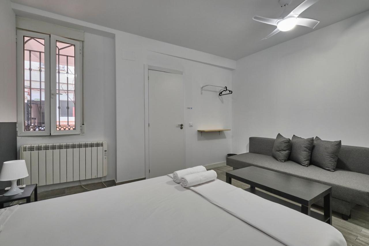 Nunez De Arce Habitaciones マドリード エクステリア 写真